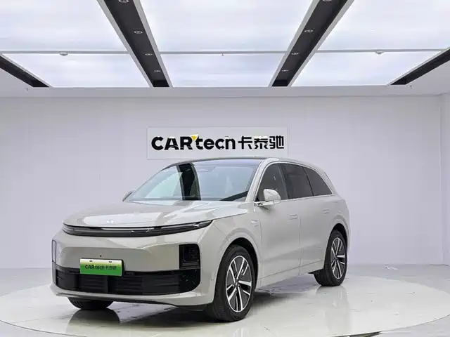 Li Auto L6 2024 — купить из Китая под заказ