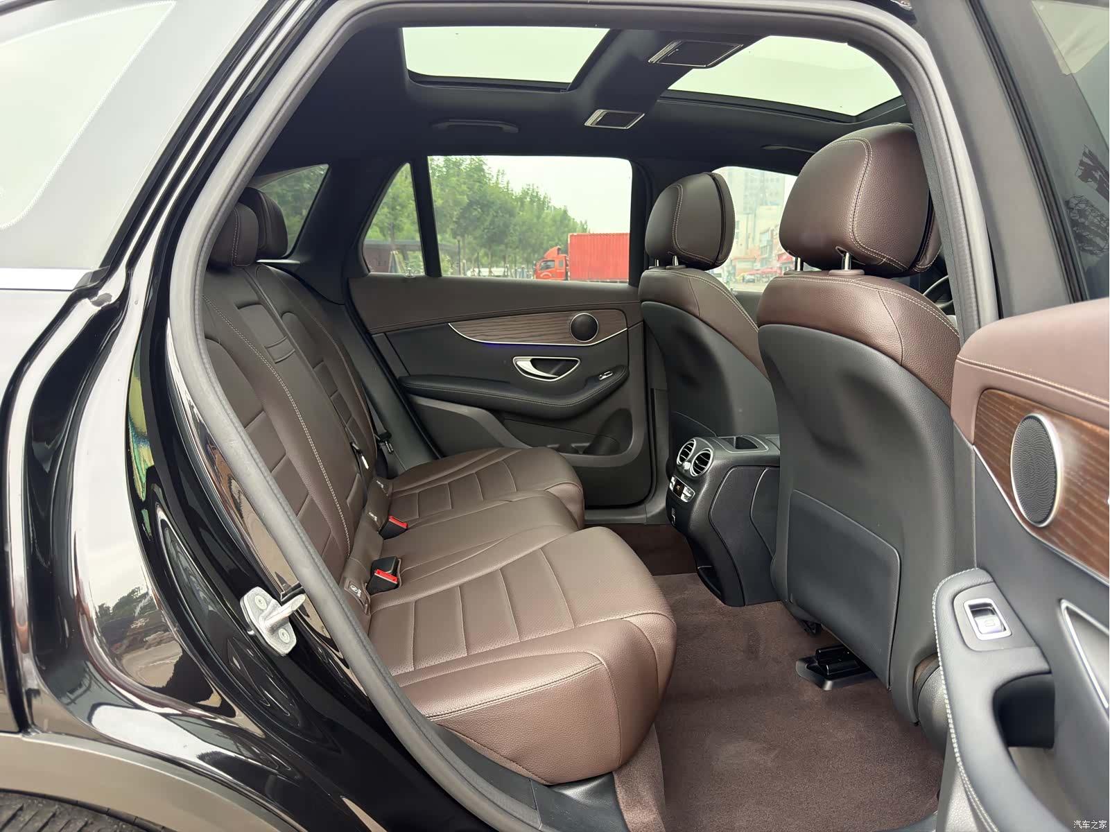 Mercedes-Benz GLC, 2023 12