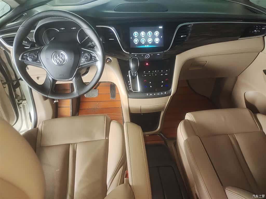 Buick GL8, 2018 10