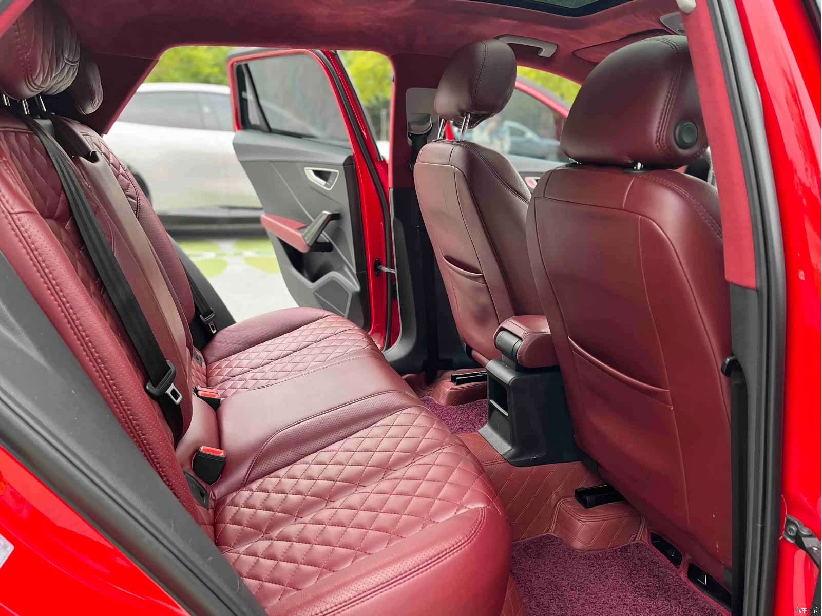 Audi Q2L, 2020 16