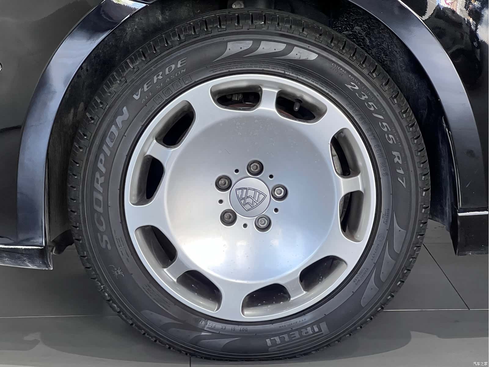 Mercedes-Benz 7, 2021 9