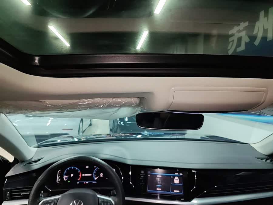 Volkswagen Passat 2025, фото 17
