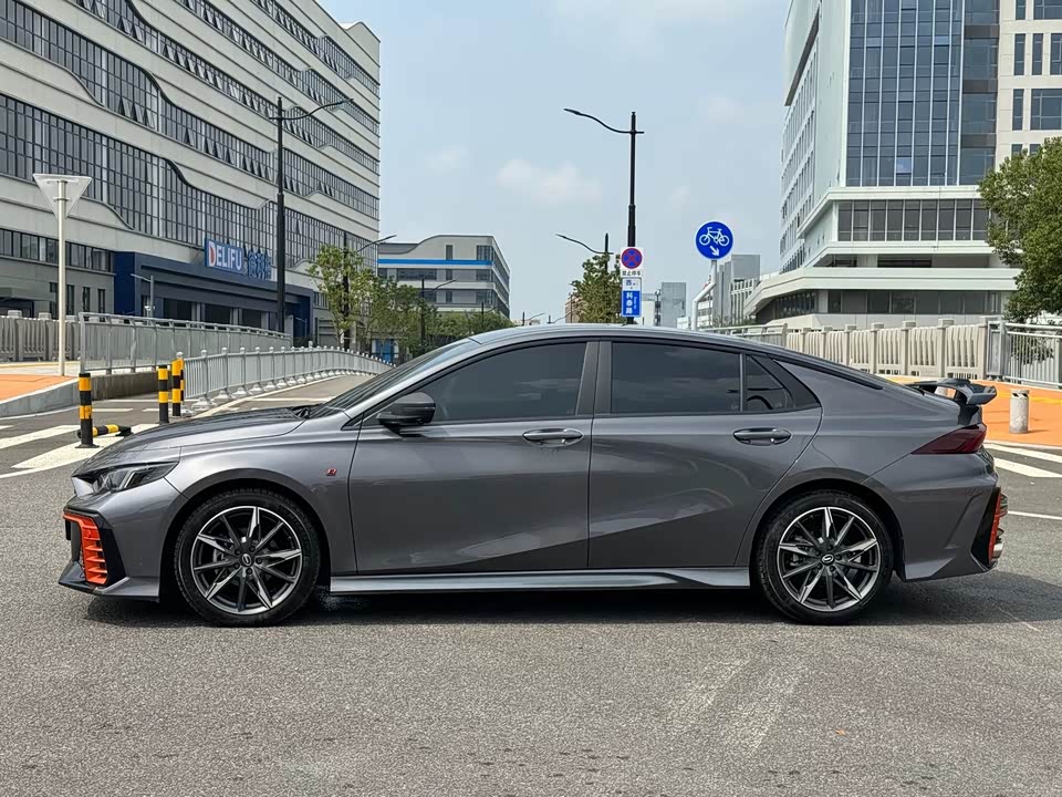 Trumpchi Shadow Leopard