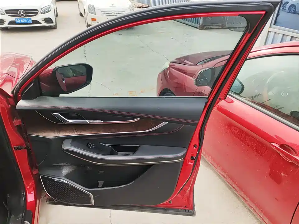 Exeed Chasing the wind