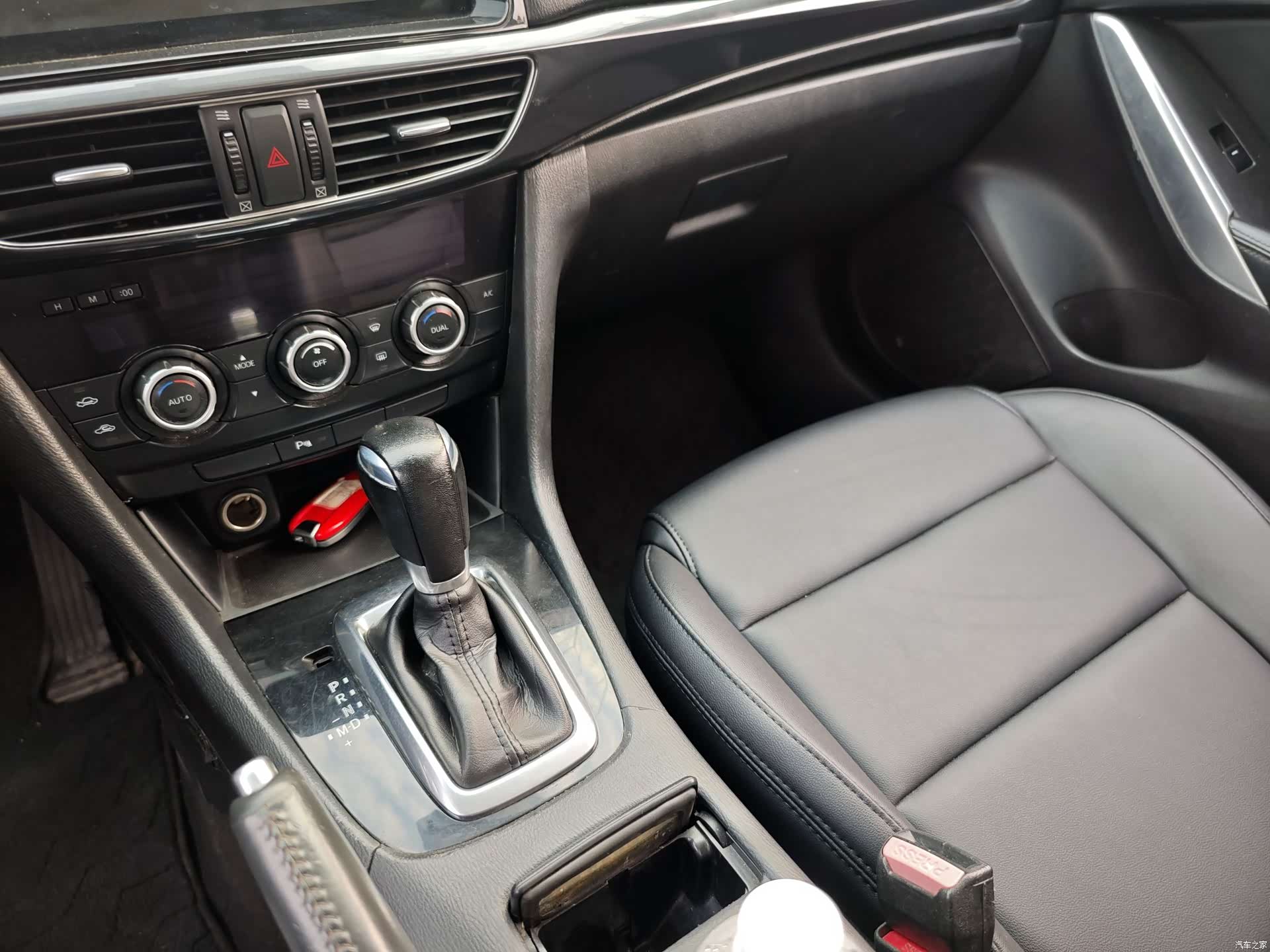 Mazda Atenza, 2016 7