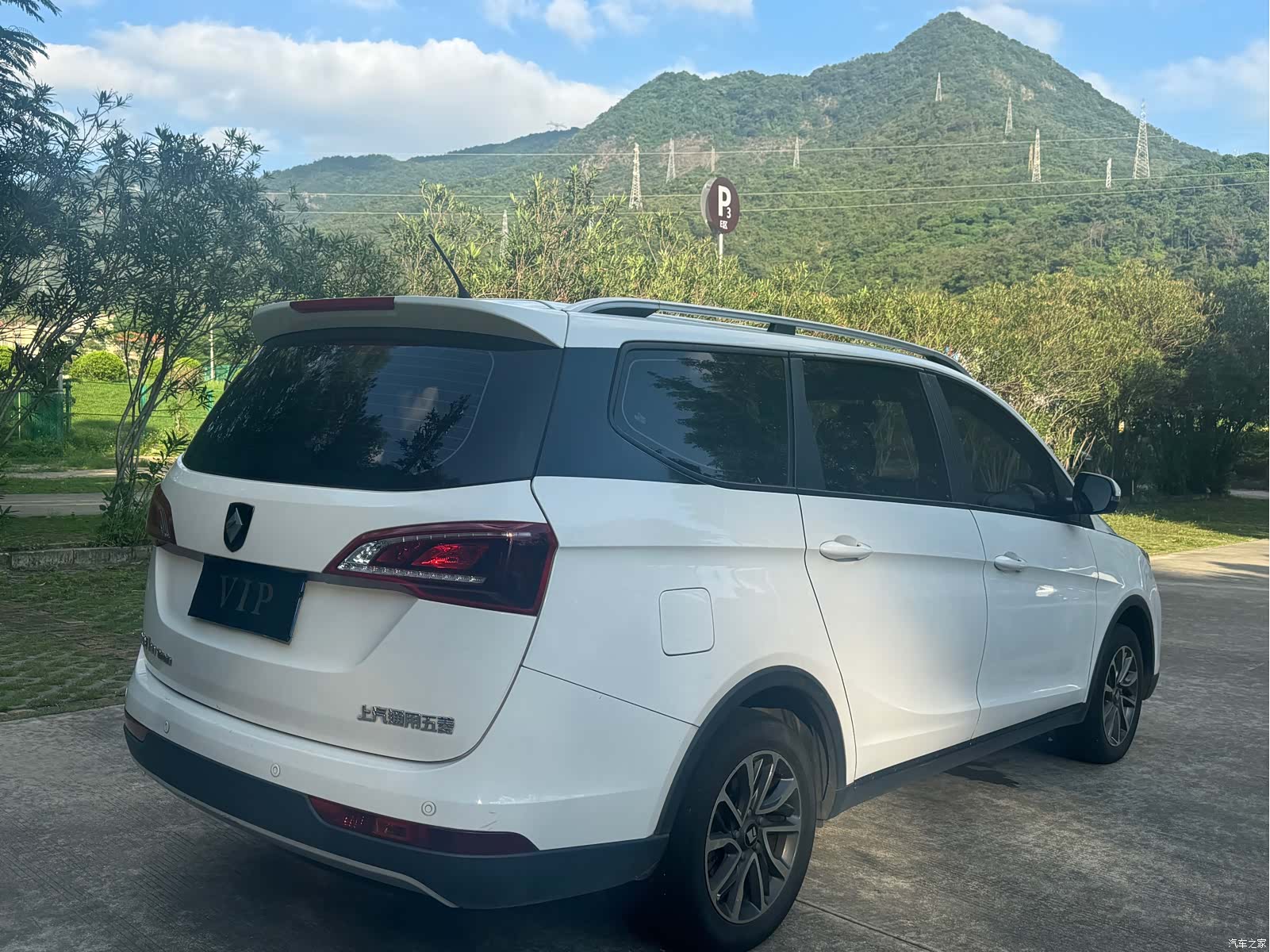 Wuling 730, 2021 12
