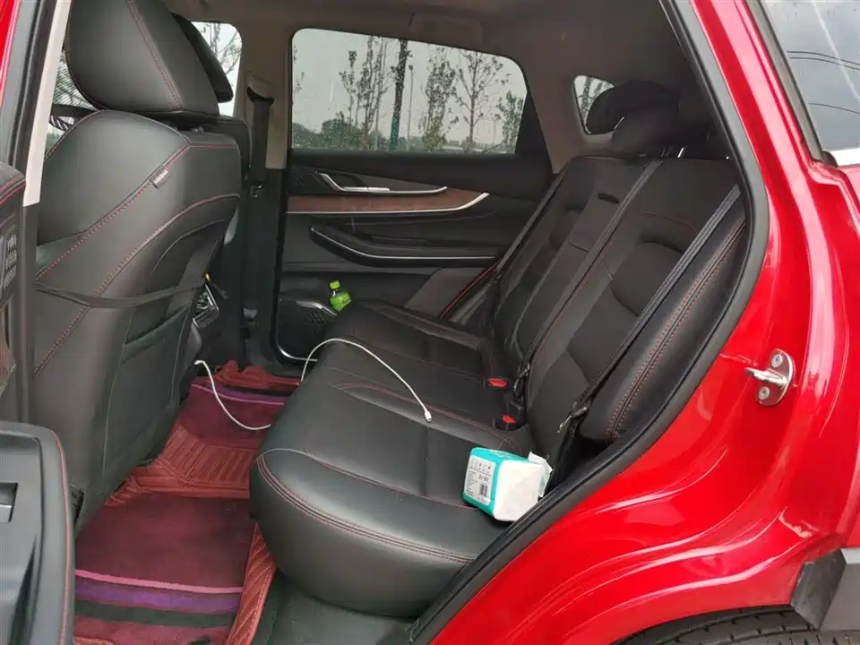 Exeed Chasing the wind