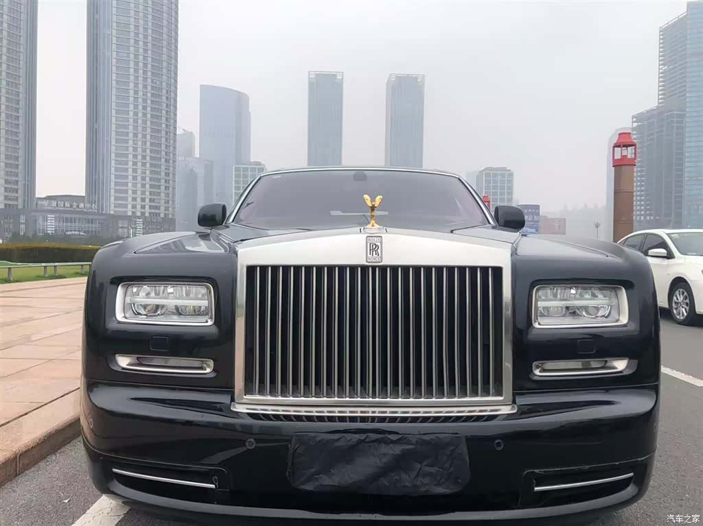 Rolls-Royce Phantom, 2013 3