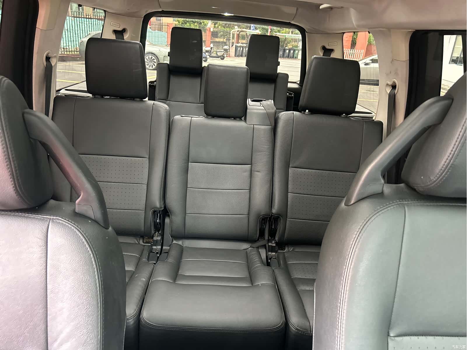 Land Rover Discovery, 2009 37