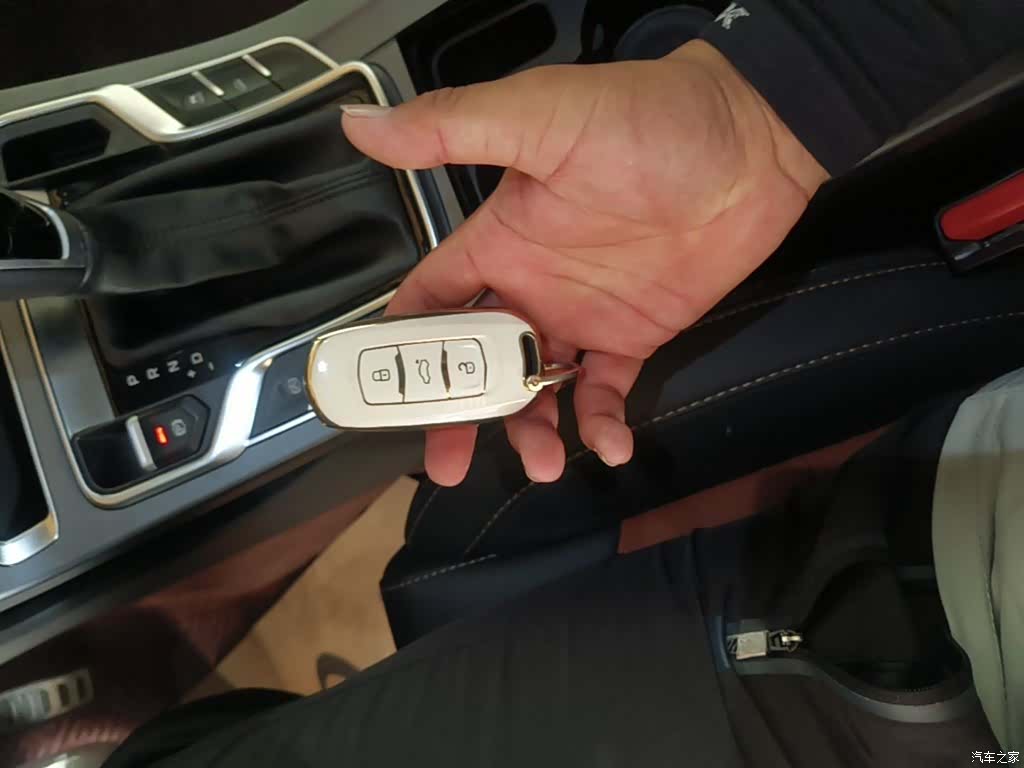 Geely S1, 2018 9