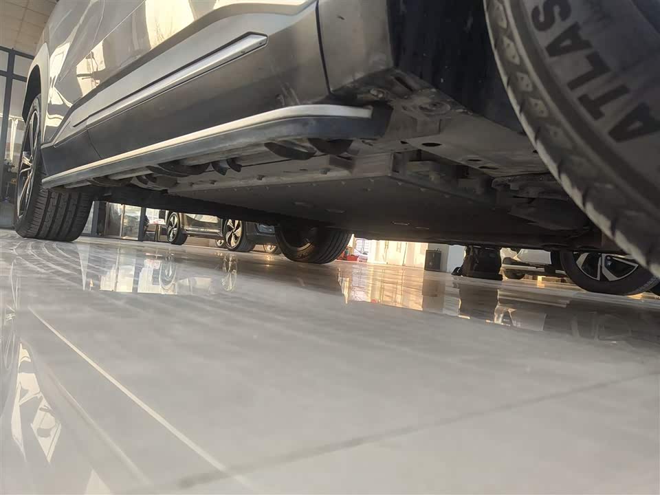 Geely Galaxy Galaxy L7