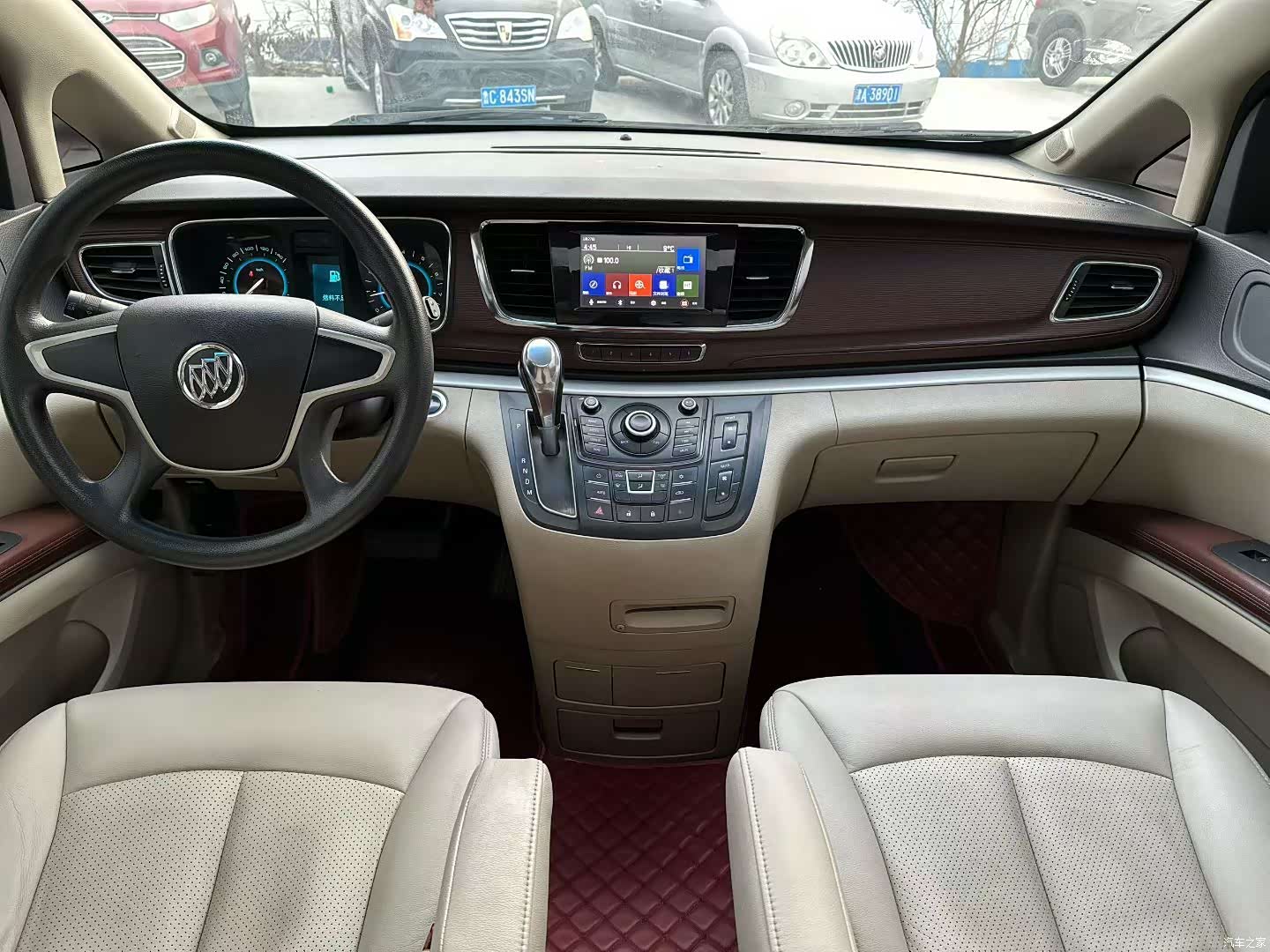 Buick GL8, 2016 9