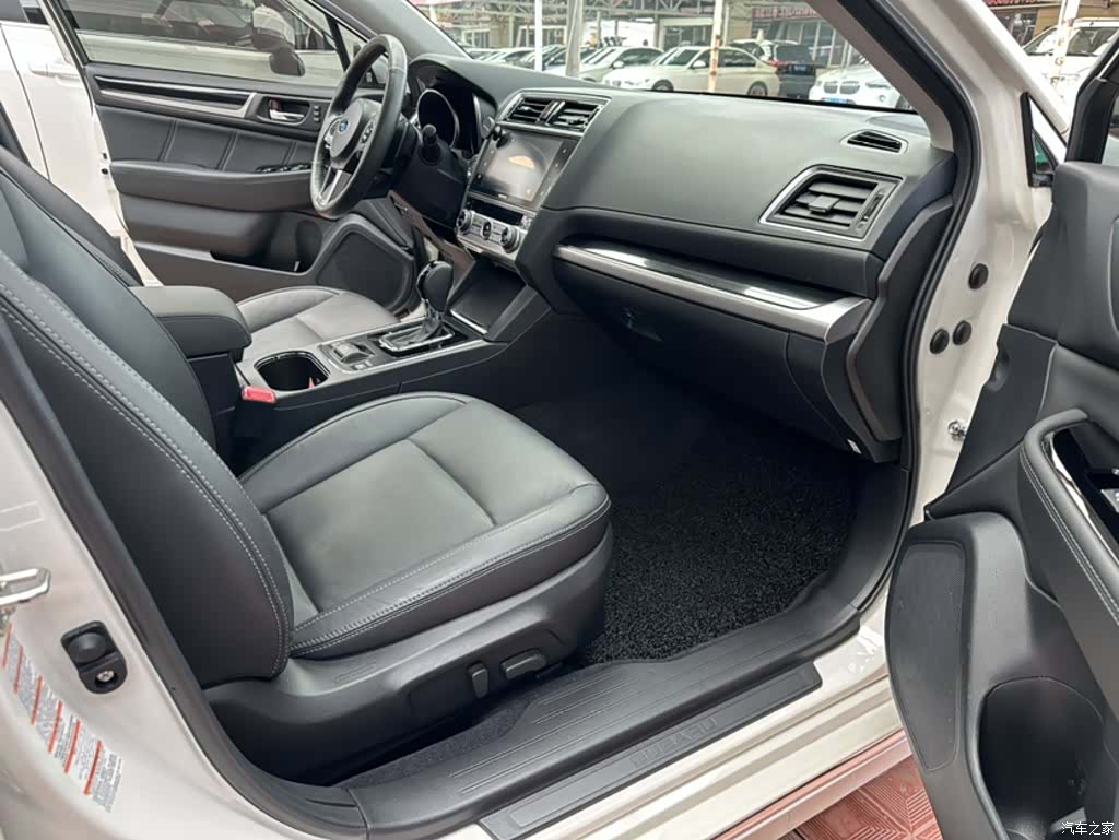 Subaru Legacy, 2017 17