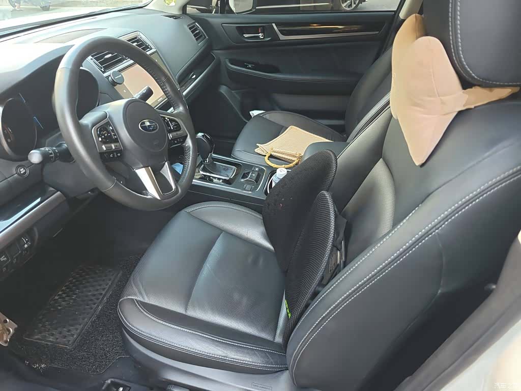 Subaru Legacy, 2017 8