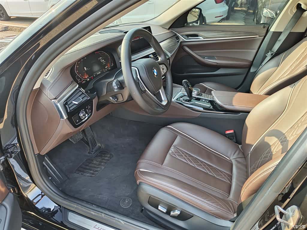 BMW 5 Series, 2020 6