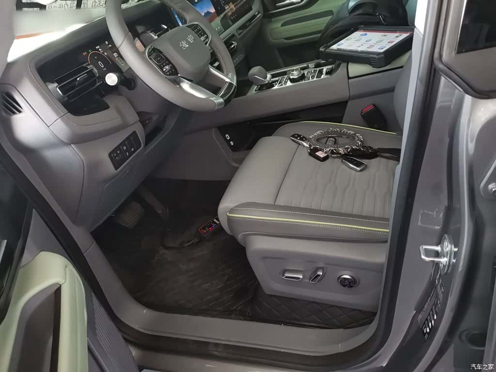 BAIC BJ40, 2025 15