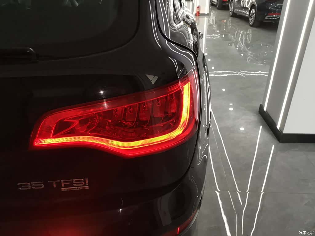 Audi Q7, 2015 24