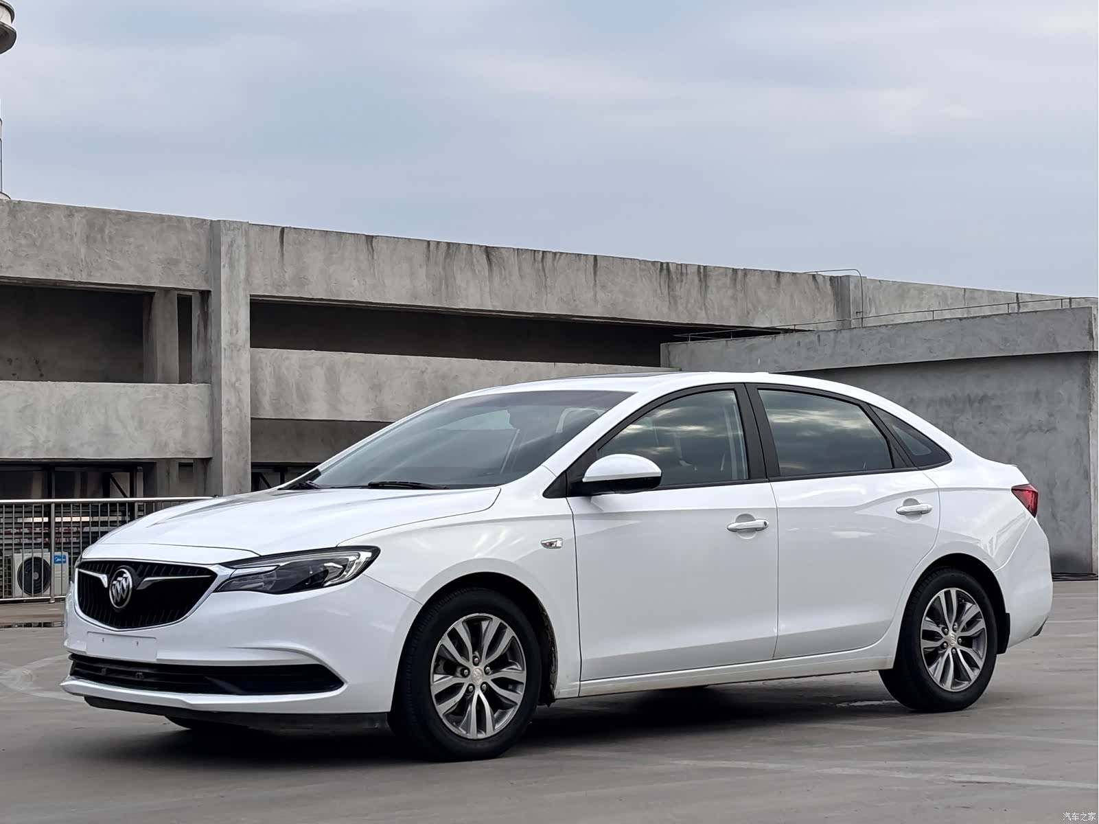 Buick V, 2020 1