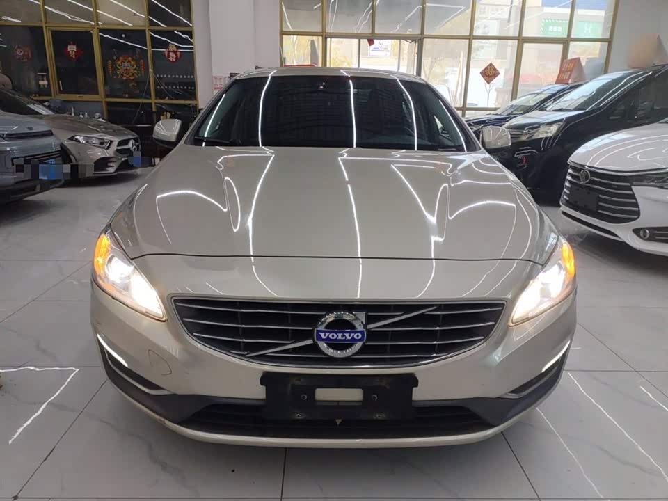 Volvo S60