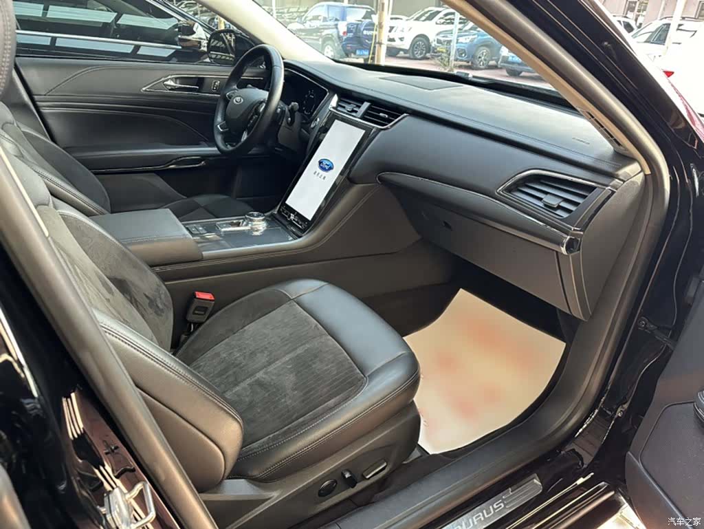 Ford Taurus, 2021 18