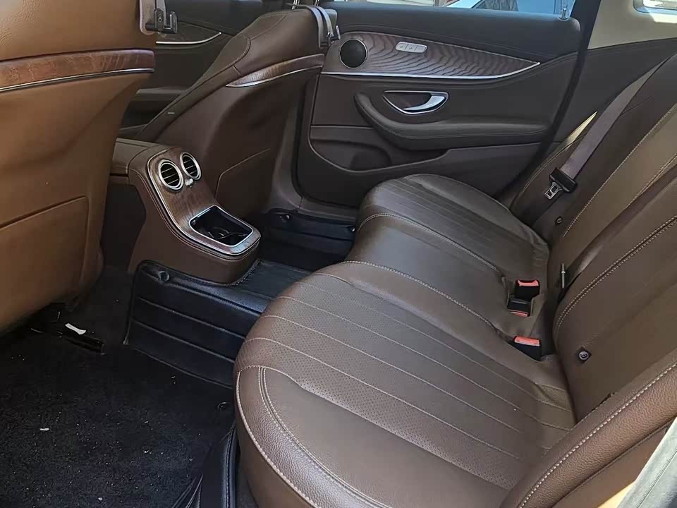 Mercedes-Benz E-class Mercedes-Benz E-class
