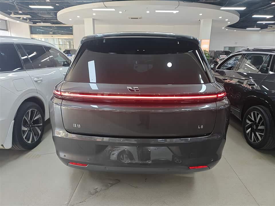 Li Auto Ideal L8