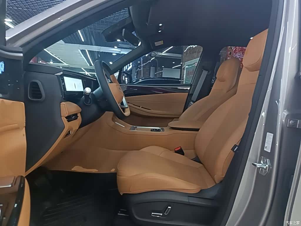 Geely Galaxy L7, 2026 15