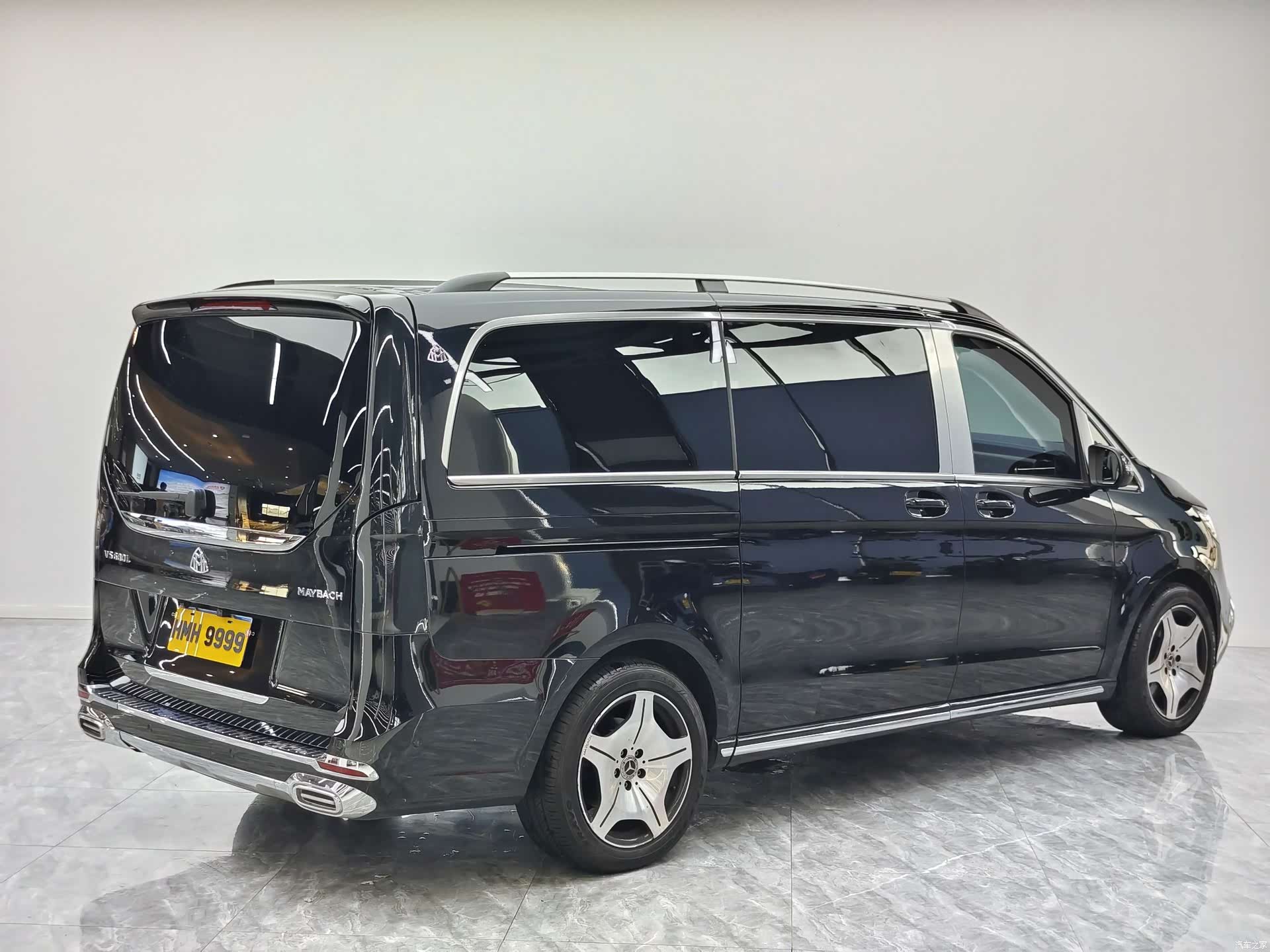 Mercedes-Benz V-Class, 2023 8