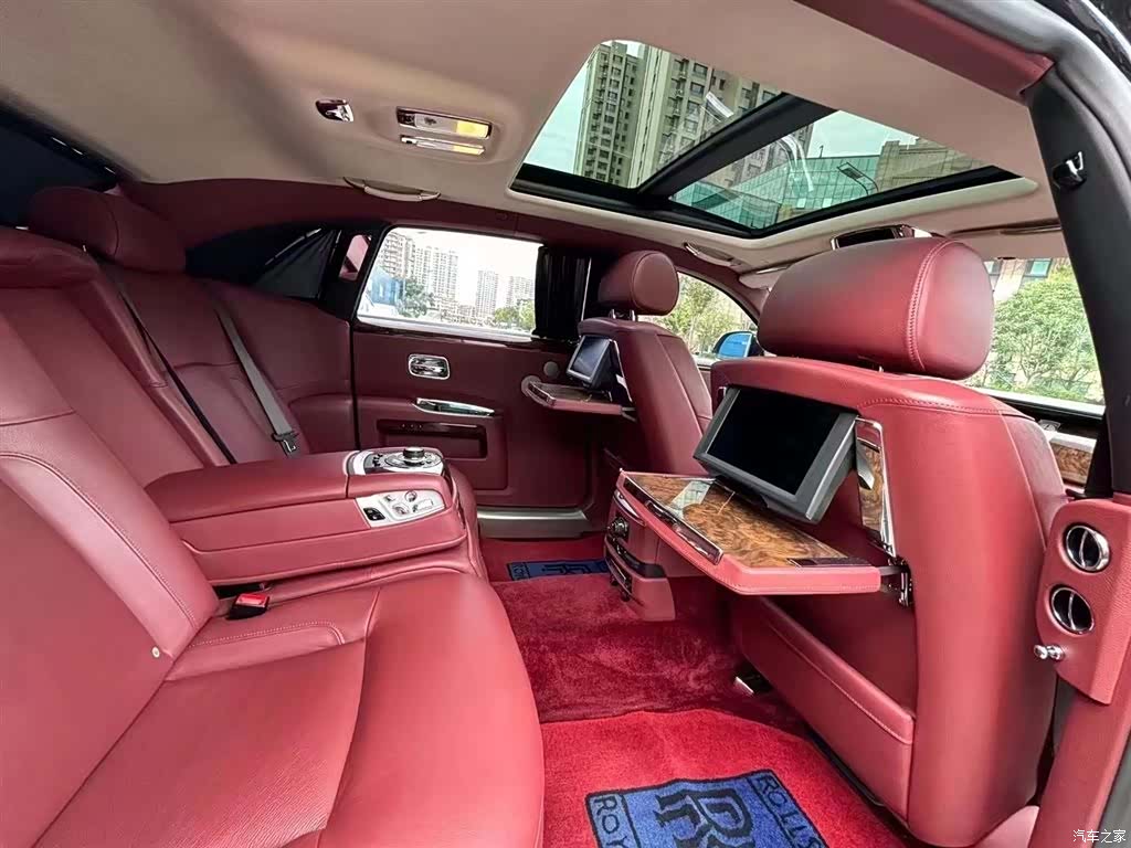 Rolls-Royce Ghost, 2012 8
