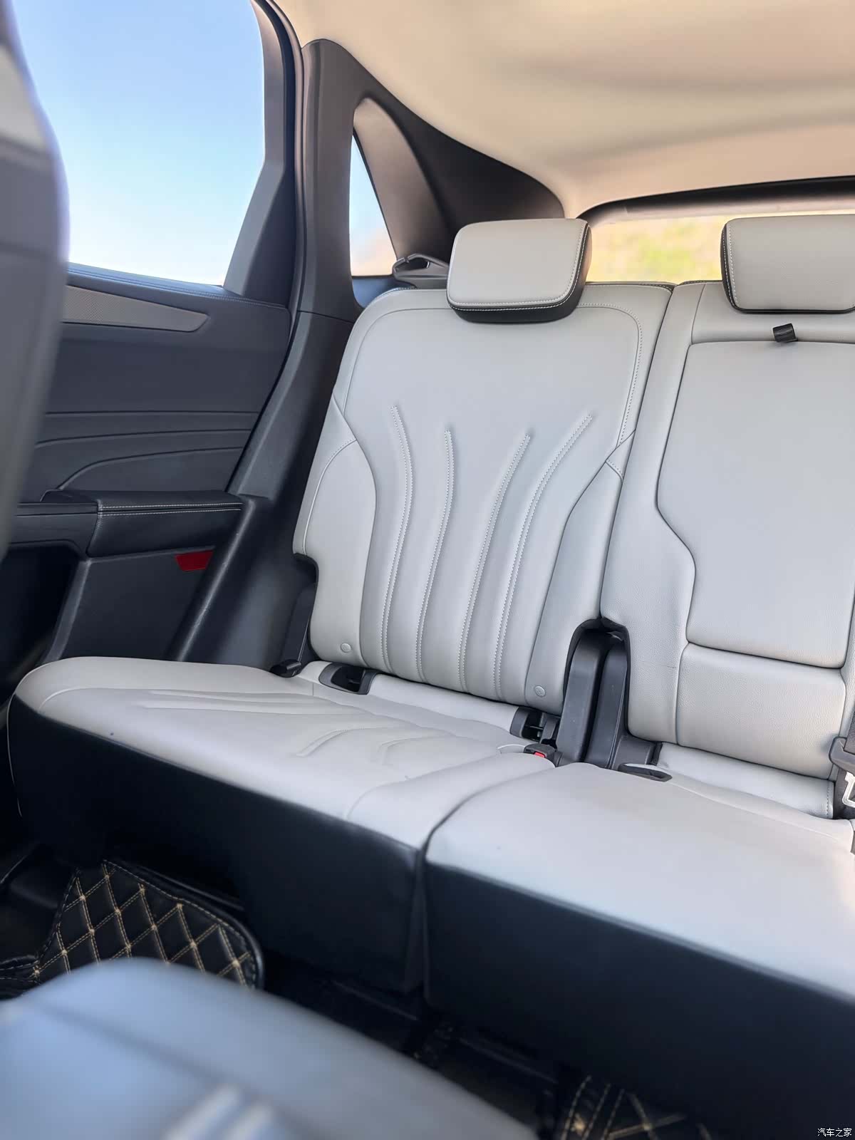 Ford Escape, 2022 14