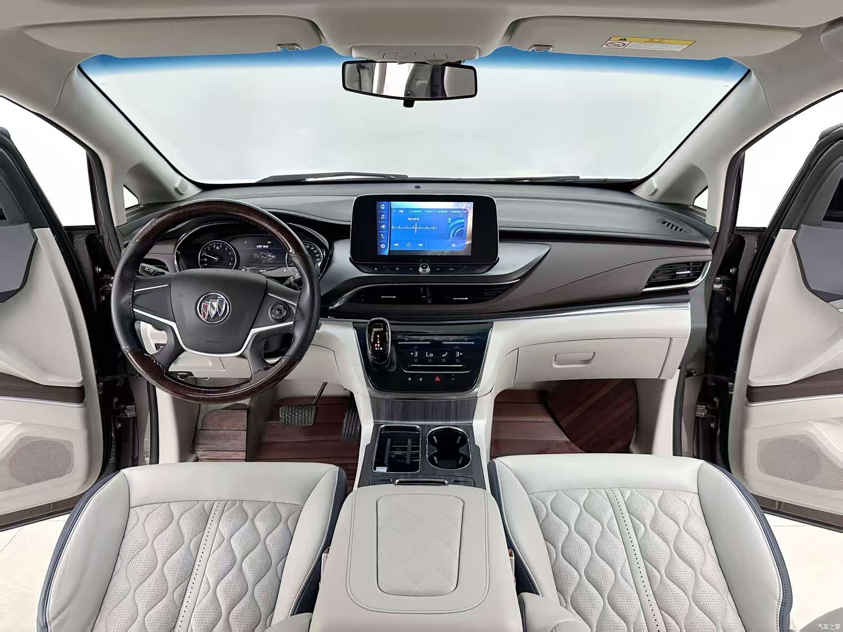 Buick GL8, 2022 все фото