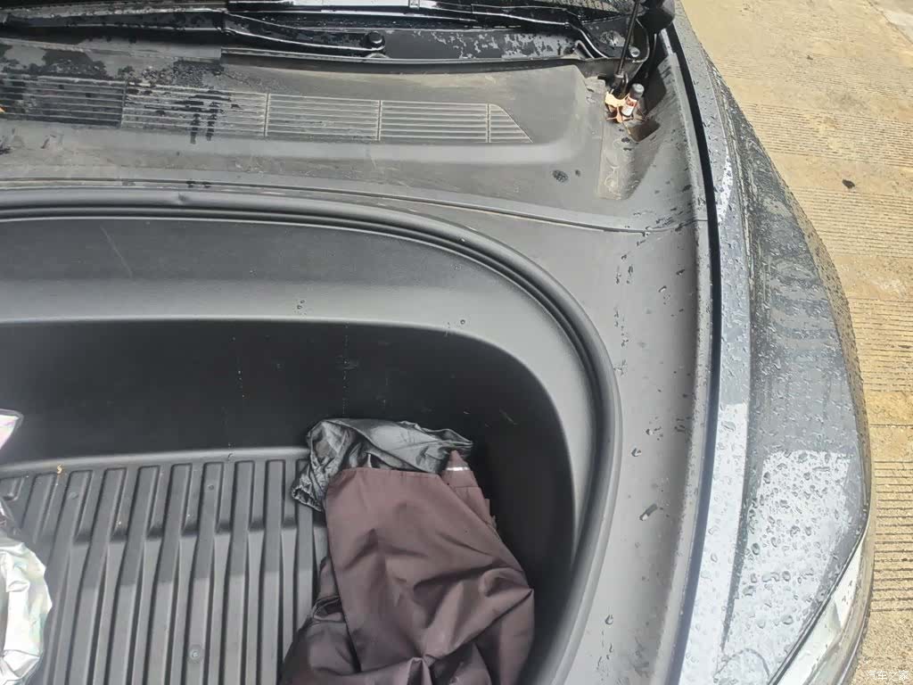 Tesla Model 3, 2025 22