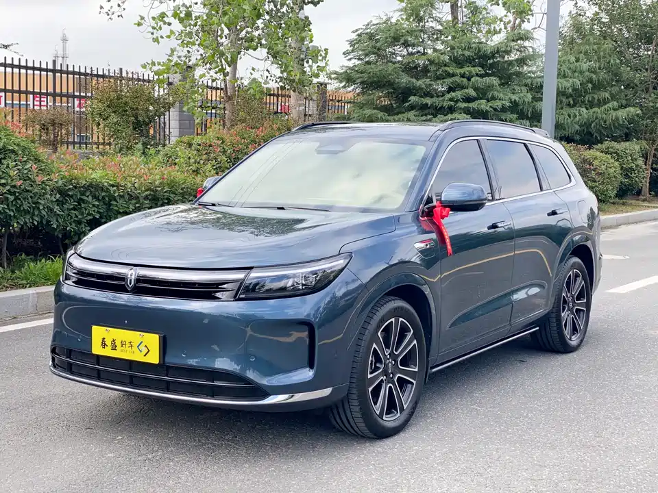 AITO Ask the world M7