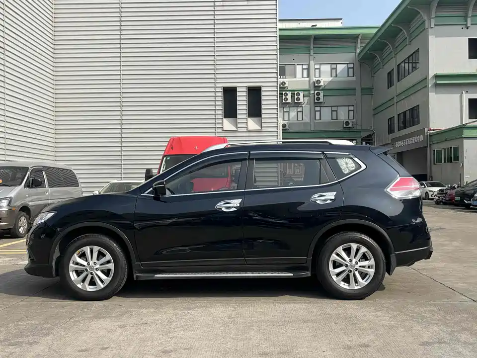Nissan Qijun