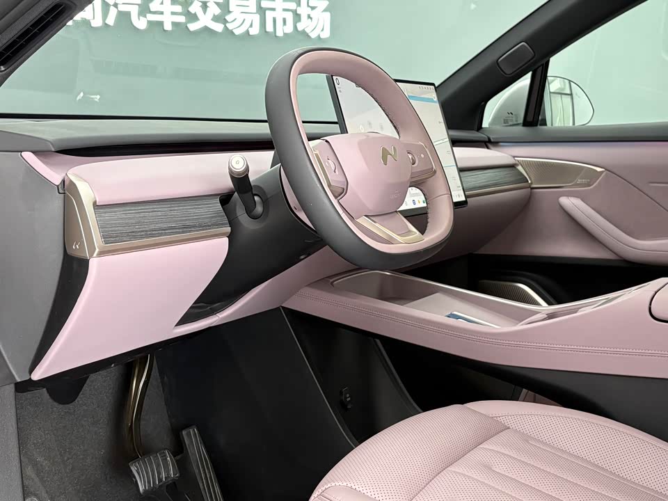 NIO L60
