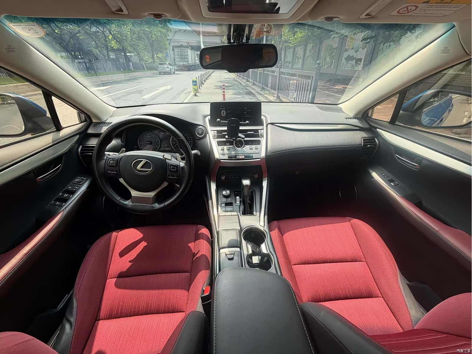 Lexus NX, 2019 9