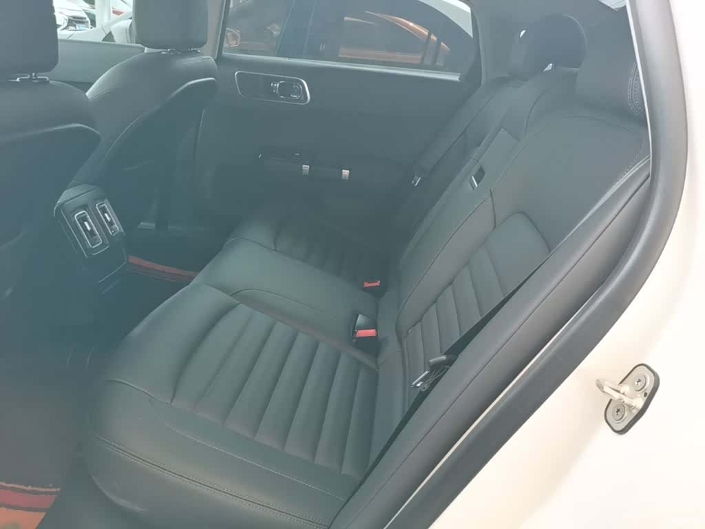 Citroen C6, 2023 17