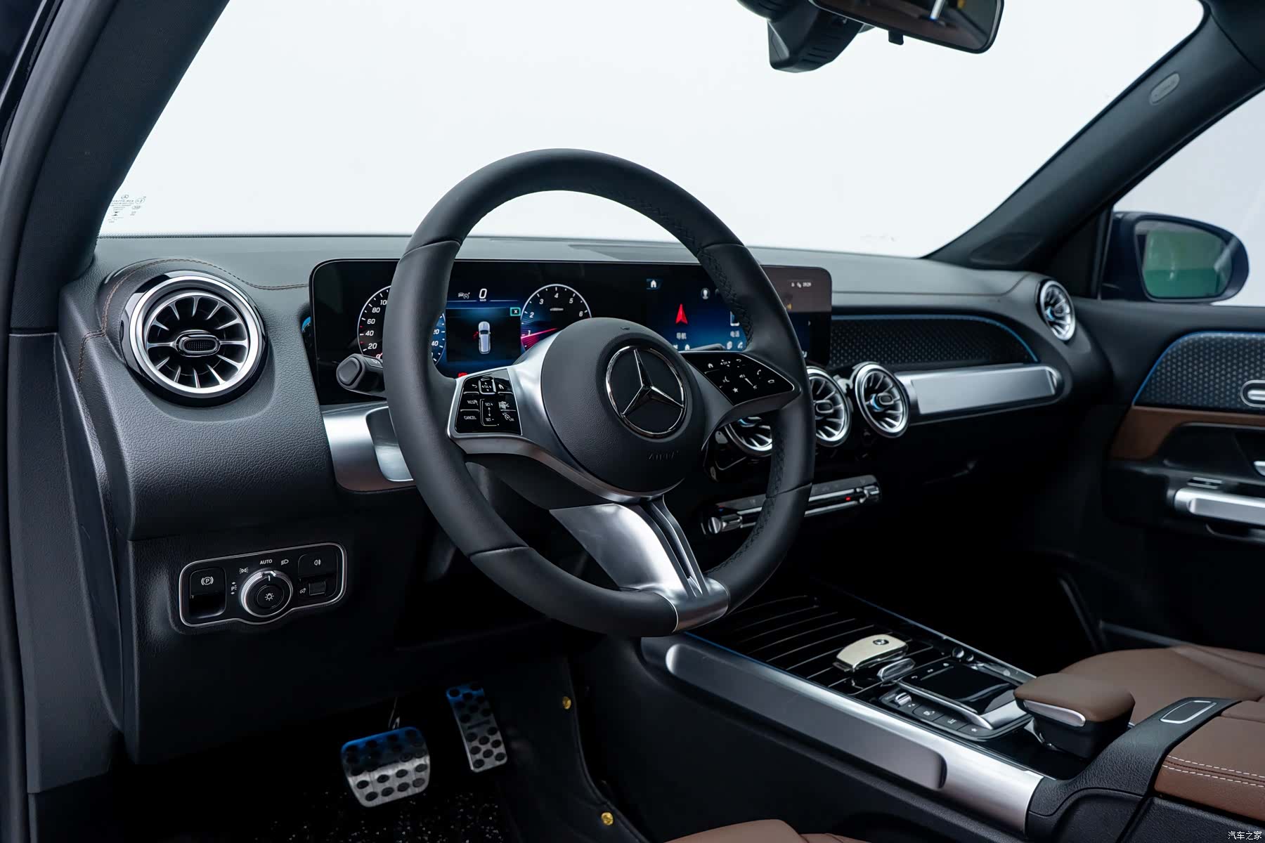 Mercedes-Benz GLB, 2024 8