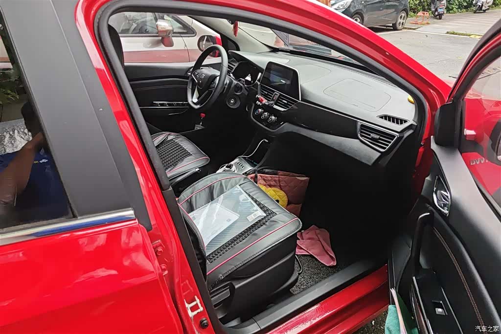 Wuling 310, 2018 8