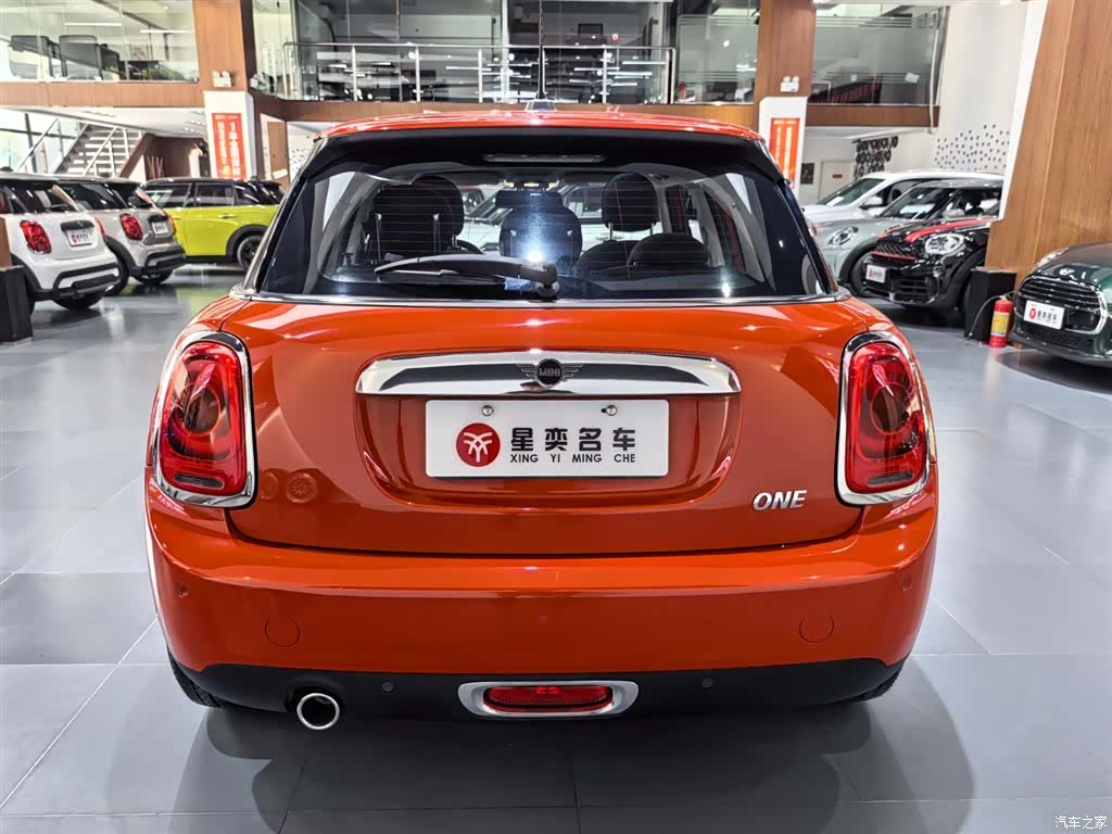 Mini ONE, 2019 4