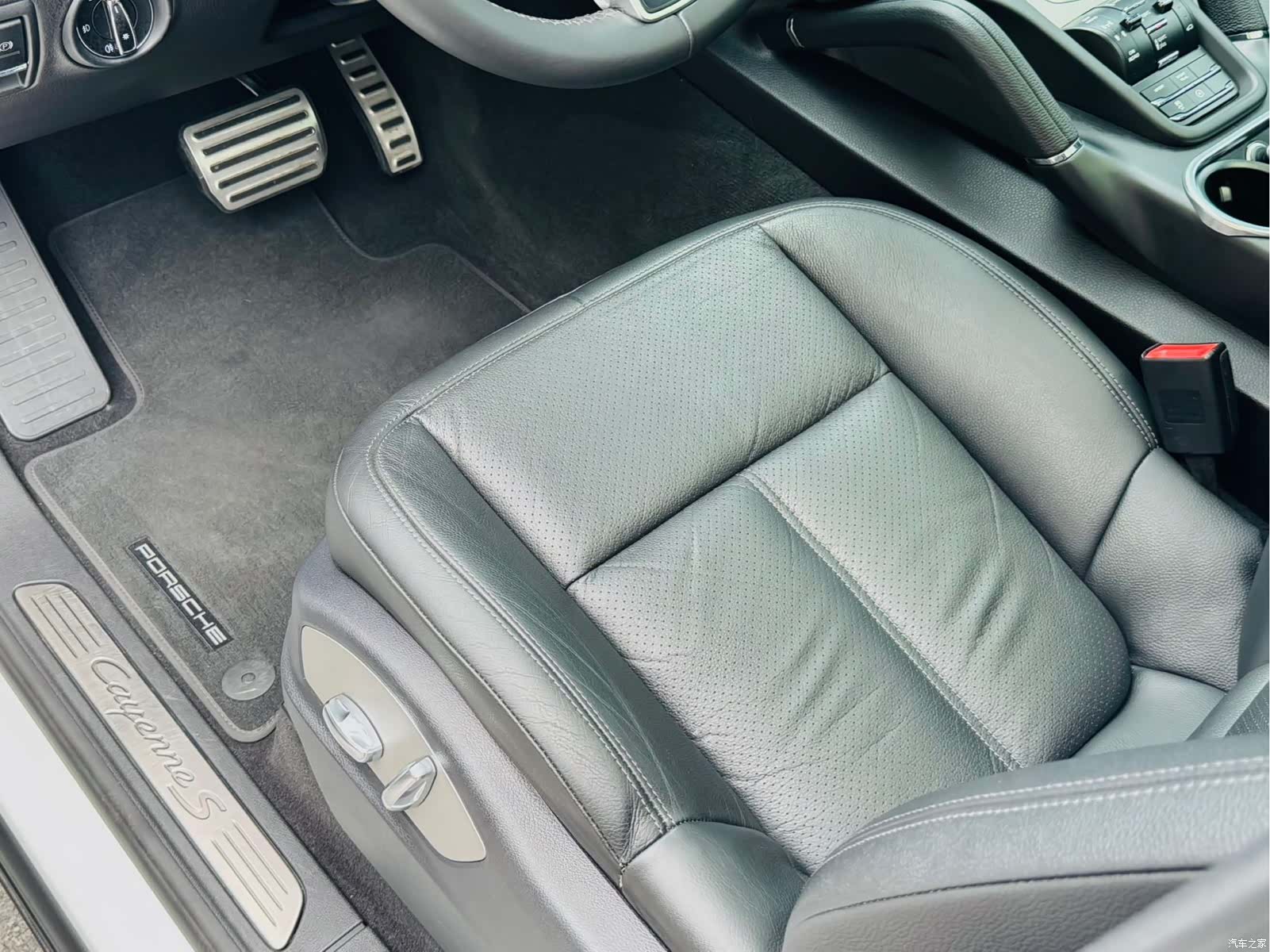 Porsche Cayenne, 2016 9
