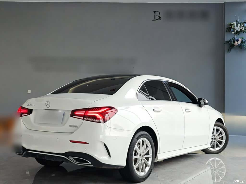 Mercedes-Benz A-Class, 2022 13