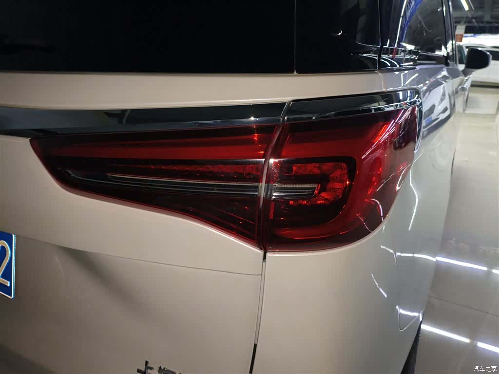Buick GL8, 2022 8