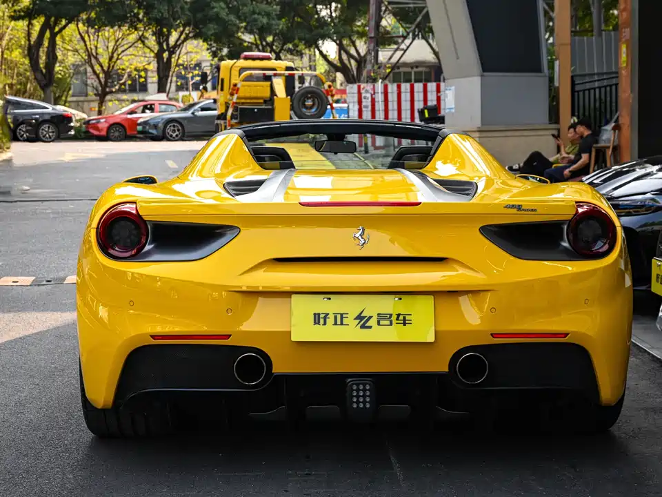 Ferrari 488