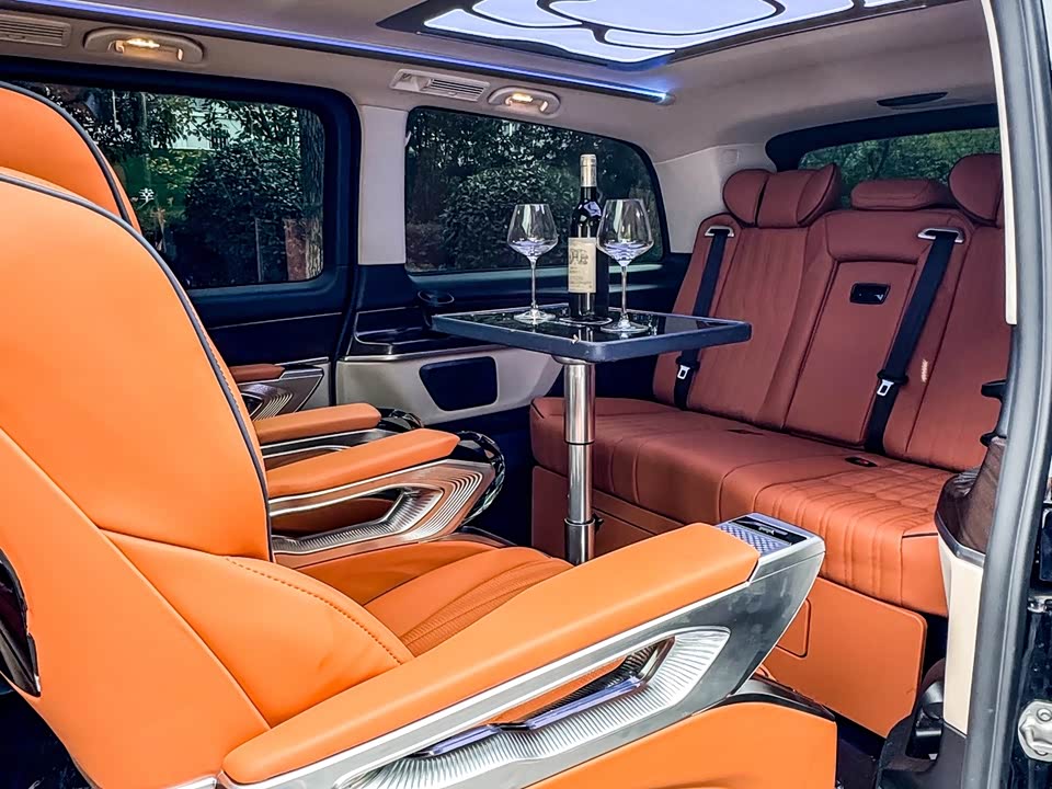 Mercedes-Benz V-class