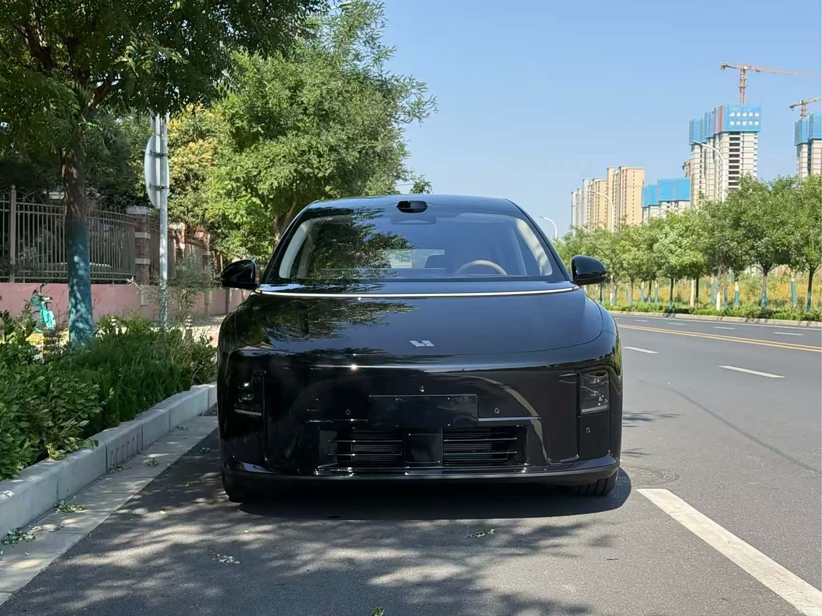 Li Auto i8, 2026 3