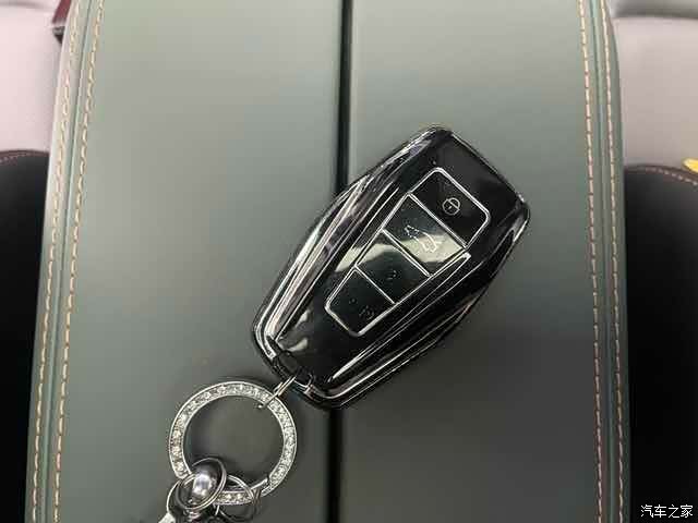 Geely Haoyue, 2025 8