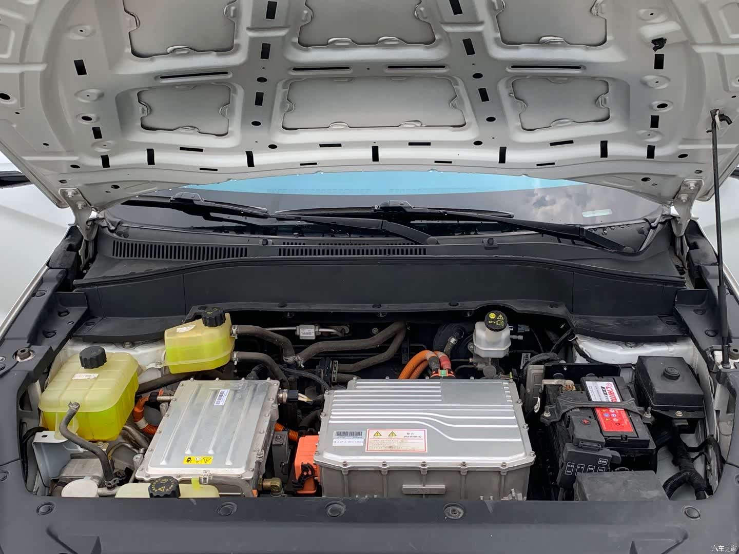 DongFeng E3, 2020 17