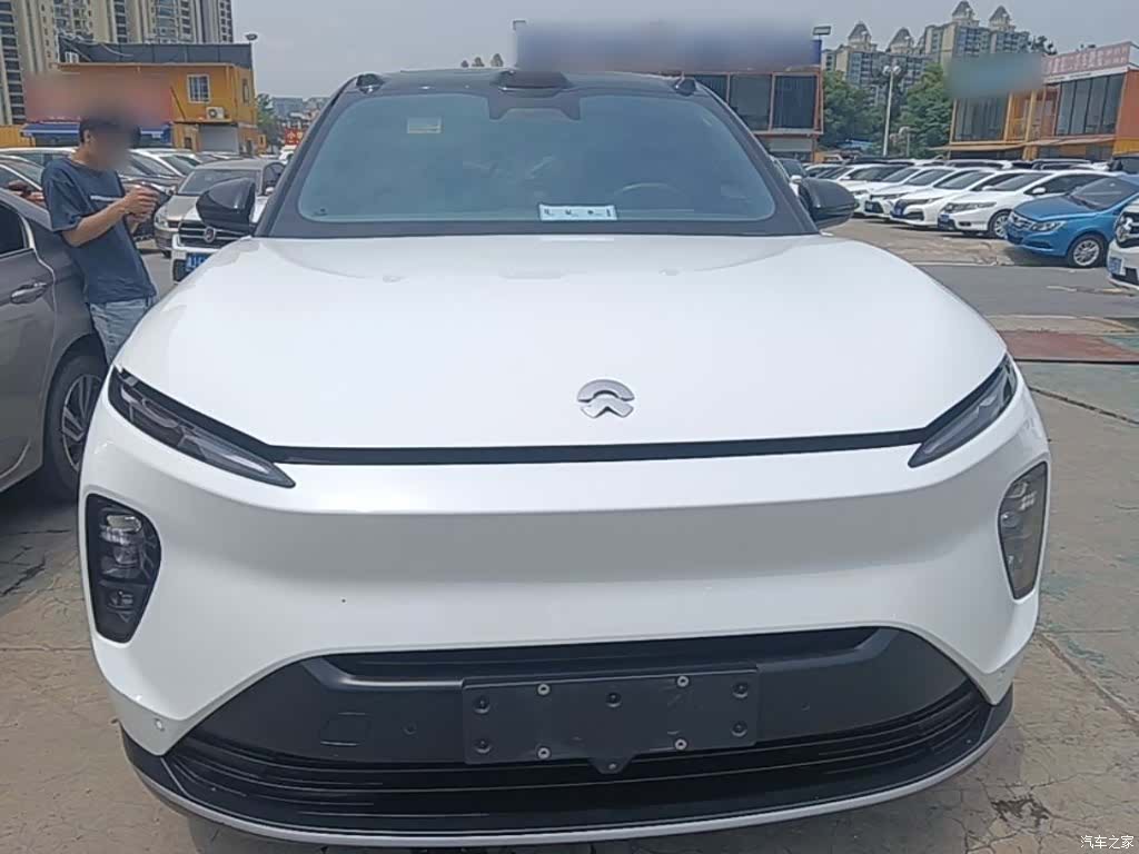 NIO ES8, 2023 3