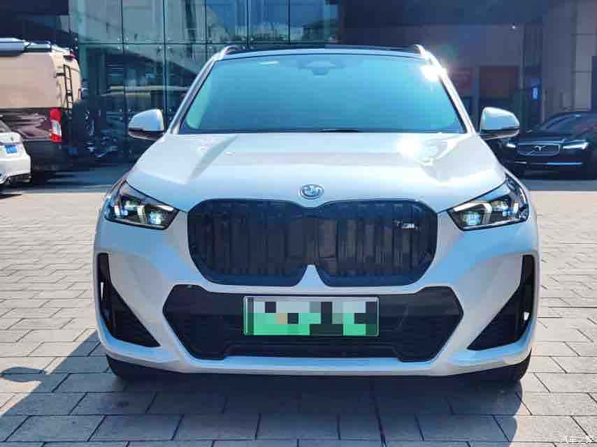 BMW iX1, 2024 3